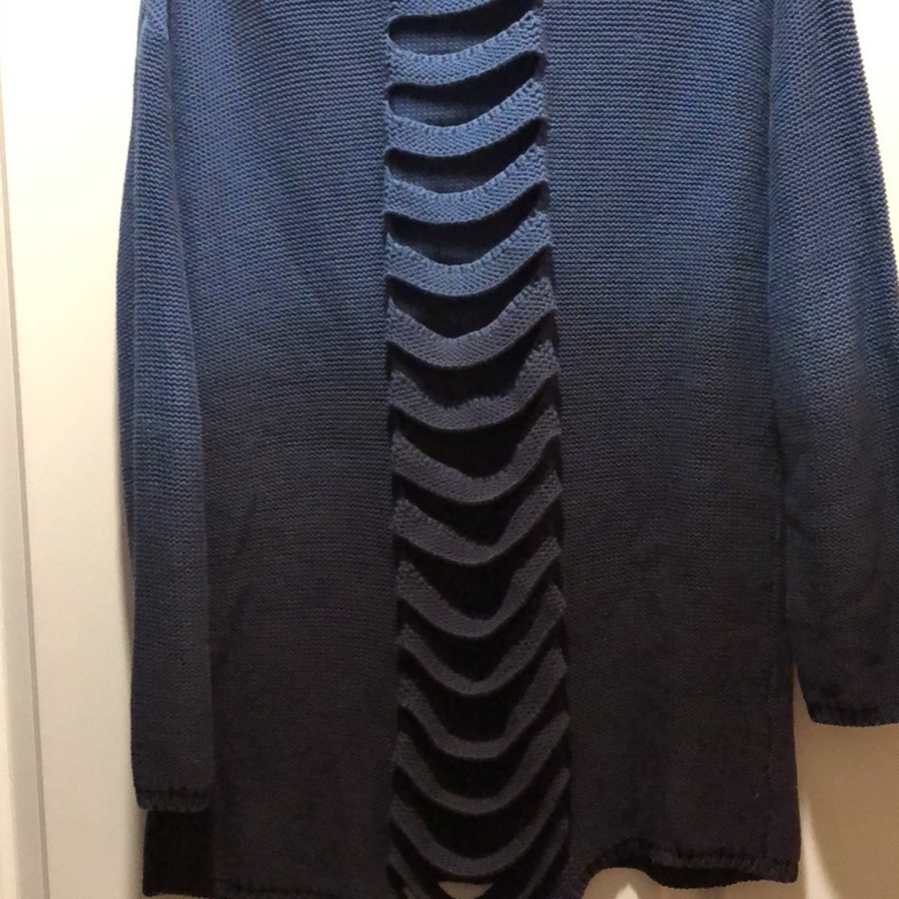 Sweater - Picture 2 of 2